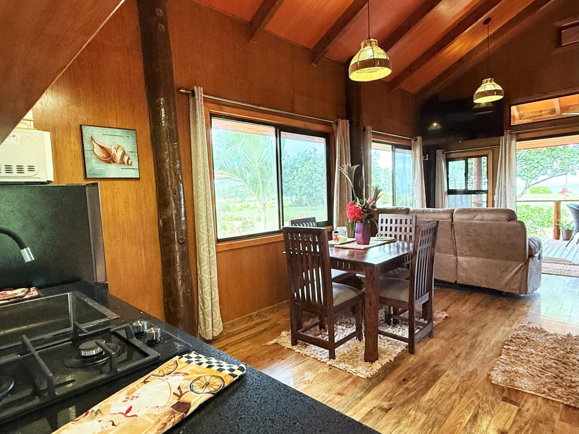 Sigasiga Sands Boutique Bungalows Savusavu Pokoj fotografie